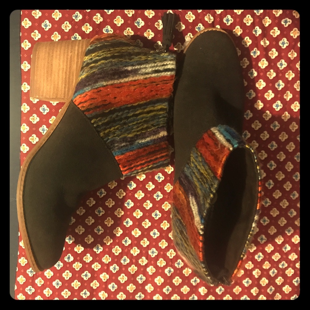 Tom’s Leila booties